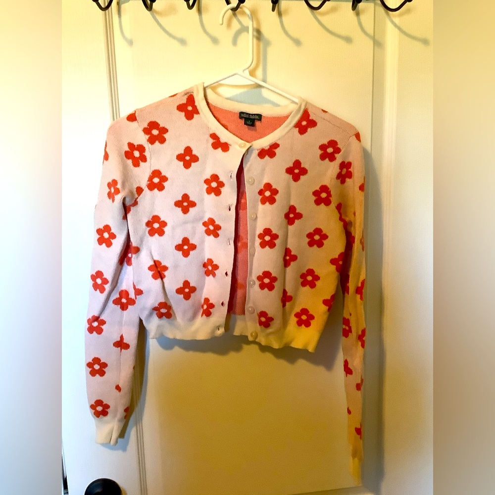 Floral crop sweater